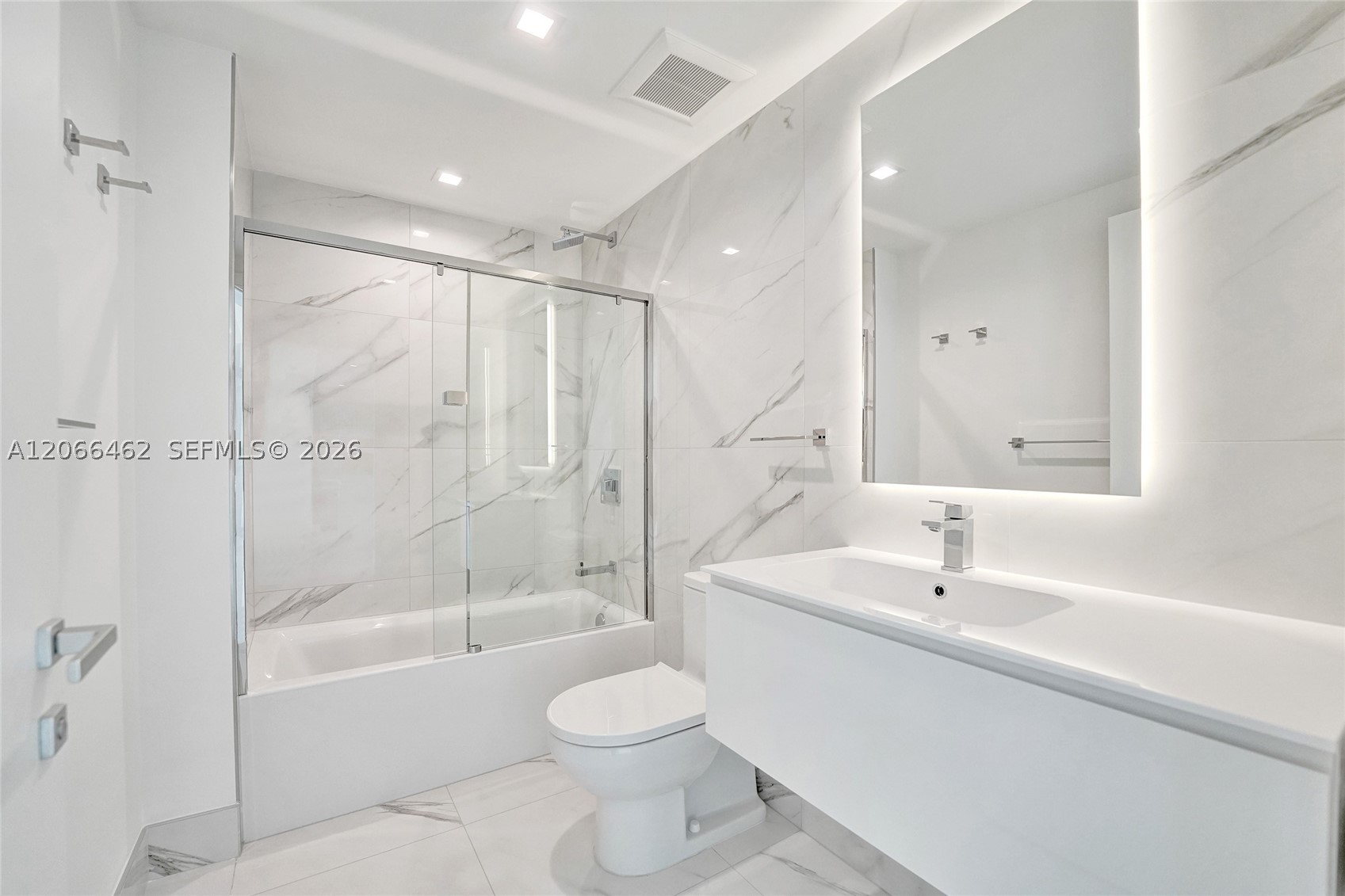 1170 E Hallandale Beach Boulevard 1111 Property Photo 39