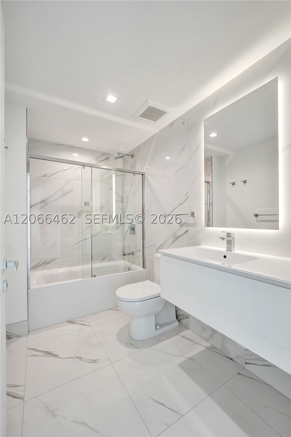 1170 E Hallandale Beach Boulevard 1111 Property Photo 40