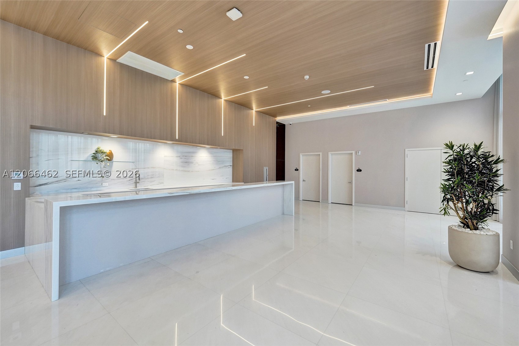 1170 E Hallandale Beach Boulevard 1111 Property Photo 47