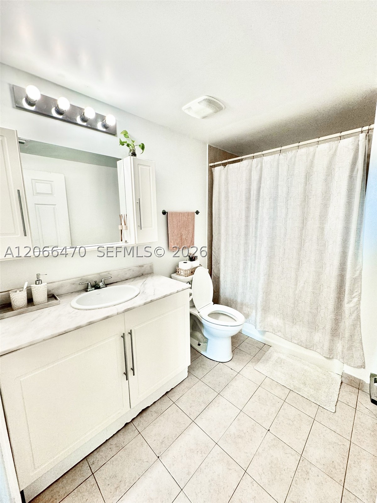 275 Ne 18th St 2004 Property Photo 15