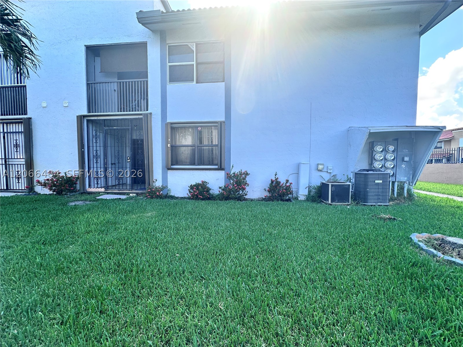 2740 W 63rd Pl 13-25 Property Photo 11
