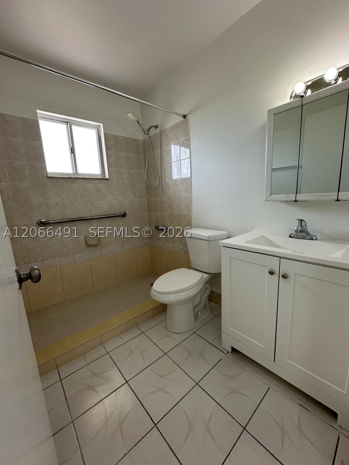 2921 Sw 10th St 33 Property Photo 5