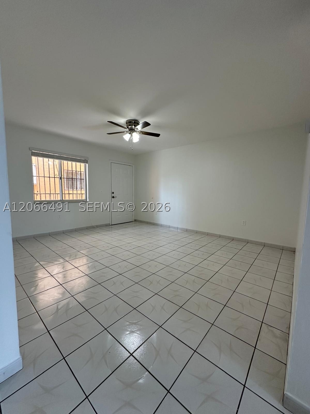 2921 Sw 10th St 33 Property Photo 6