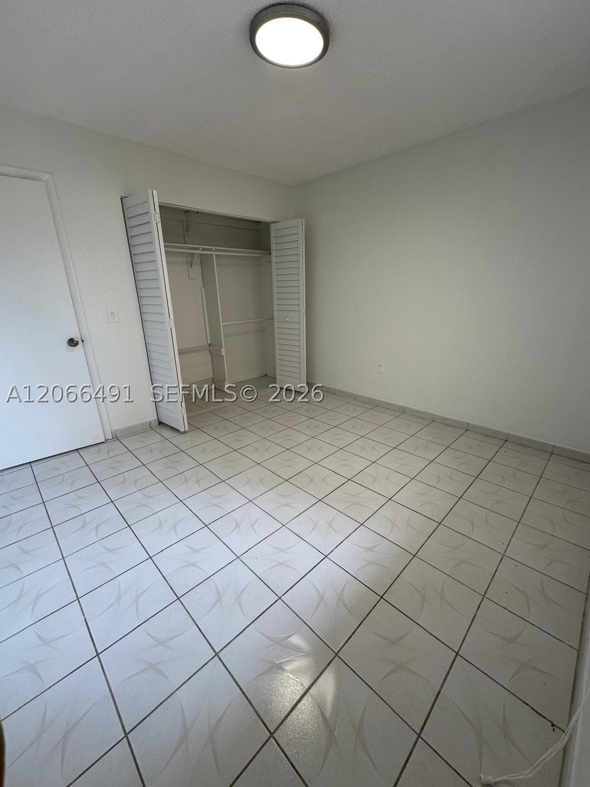 2921 Sw 10th St 33 Property Photo 8