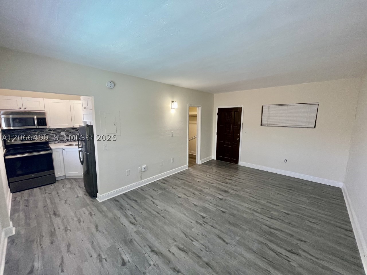 218 Santillane Ave 21 Property Photo 6