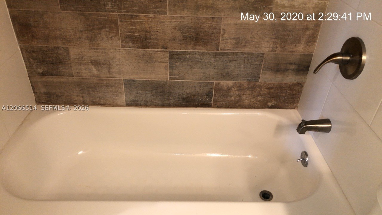 1801 S Treasure Dr 401 Property Photo 17