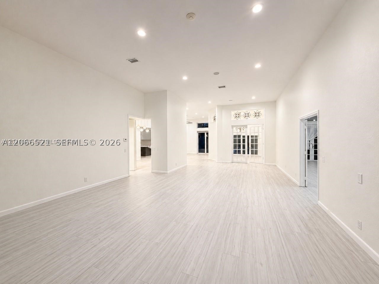 2616 Oakbrook Ct Property Photo 7