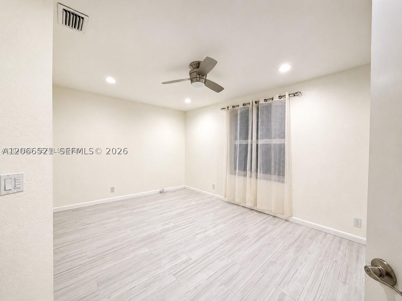 2616 Oakbrook Ct Property Photo 14