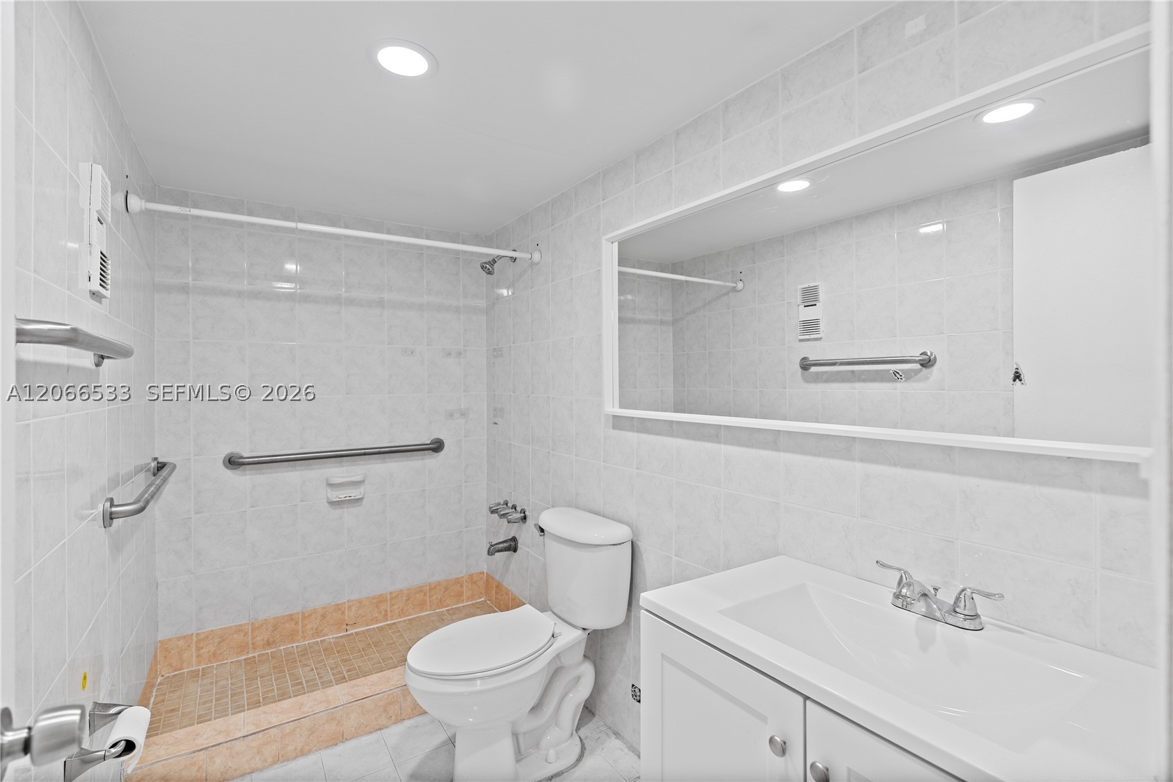 8501 Nw 8th St 106 Property Photo 20