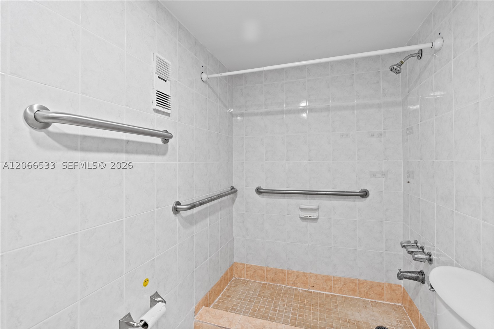 8501 Nw 8th St 106 Property Photo 21
