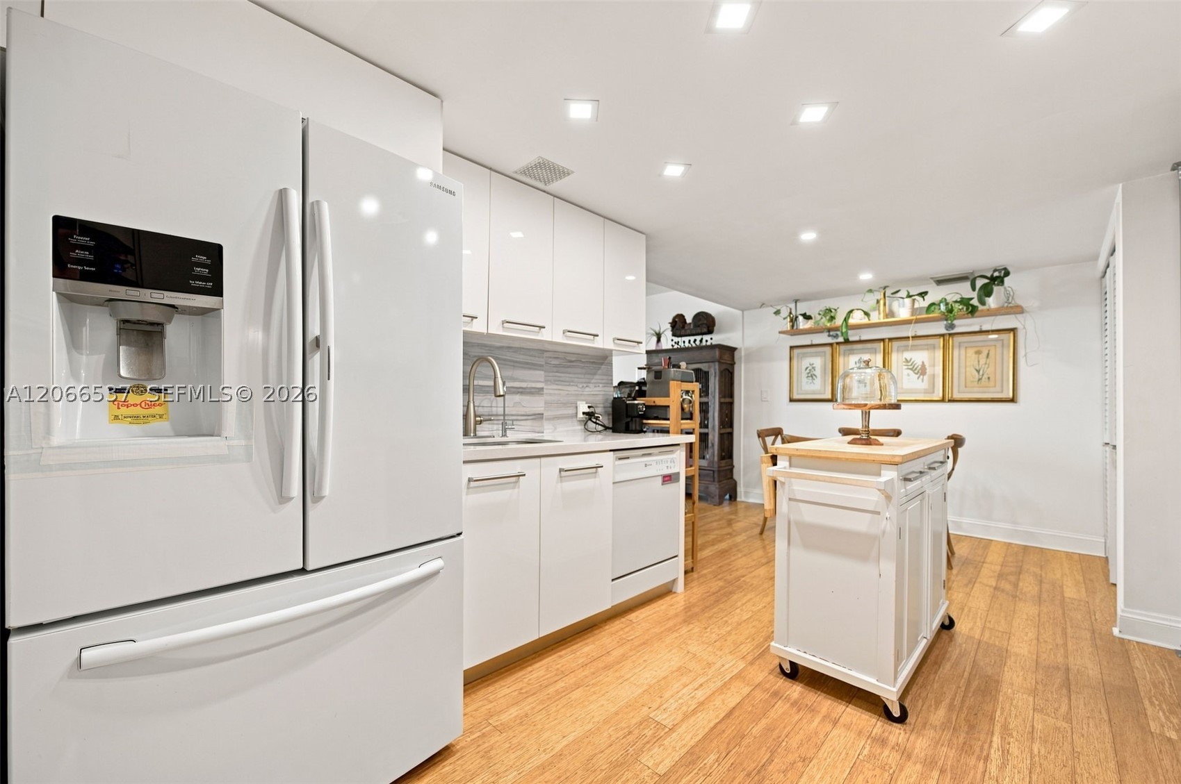 10205 Collins Ave 206 Property Photo 7