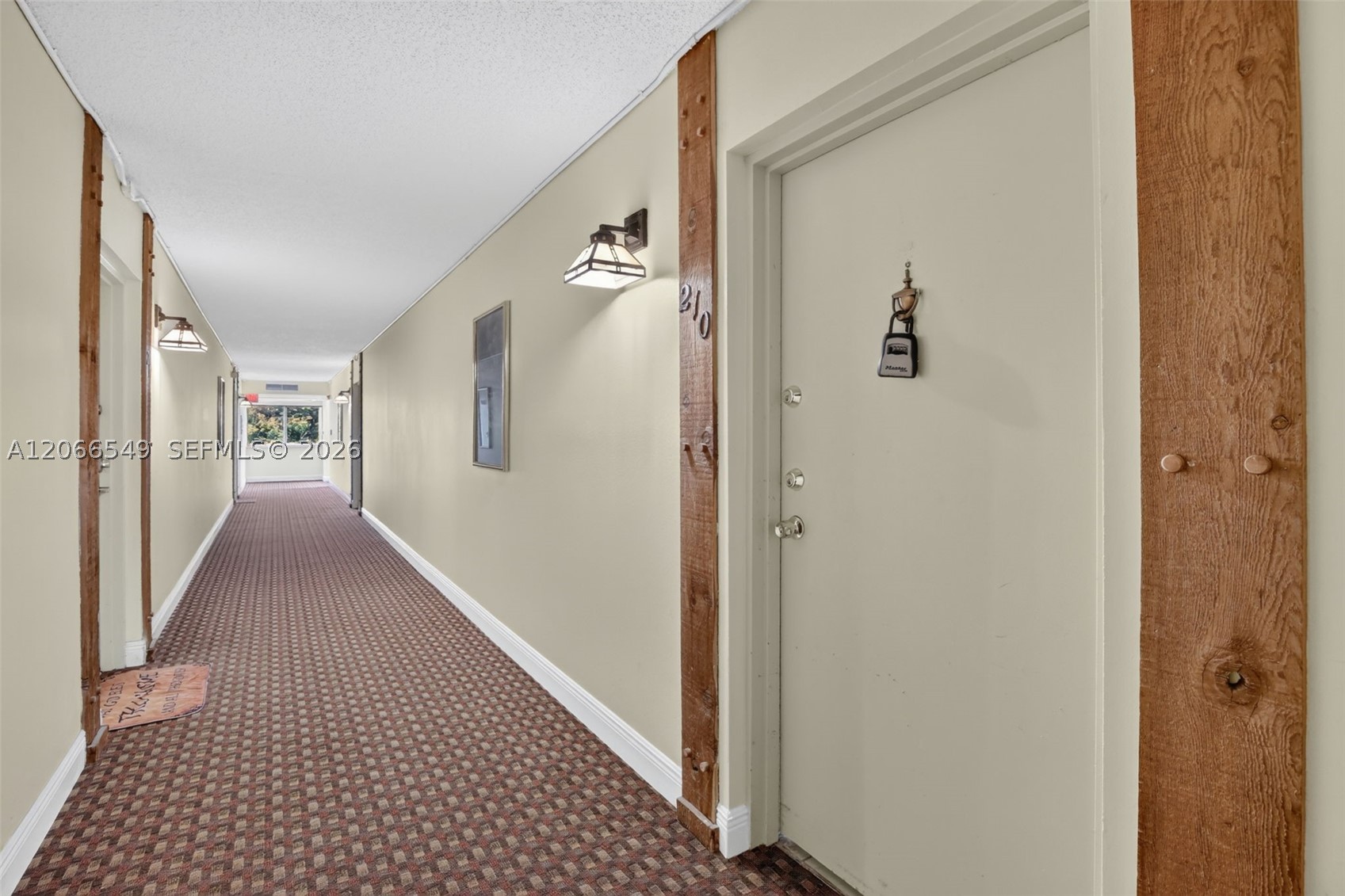220 Lakeview Dr 210 Property Photo 40