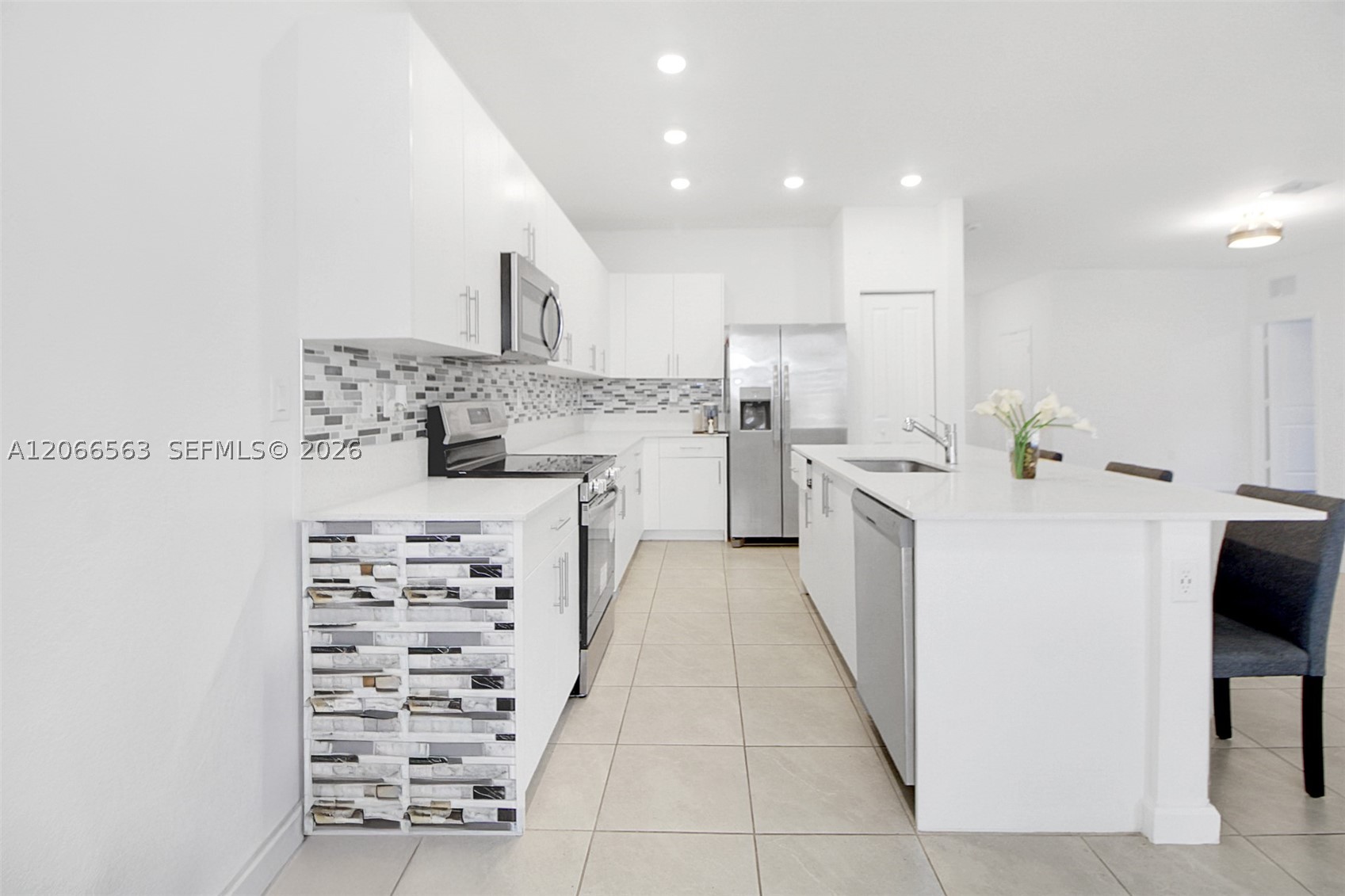 879 Se 26th Ter Property Photo 40