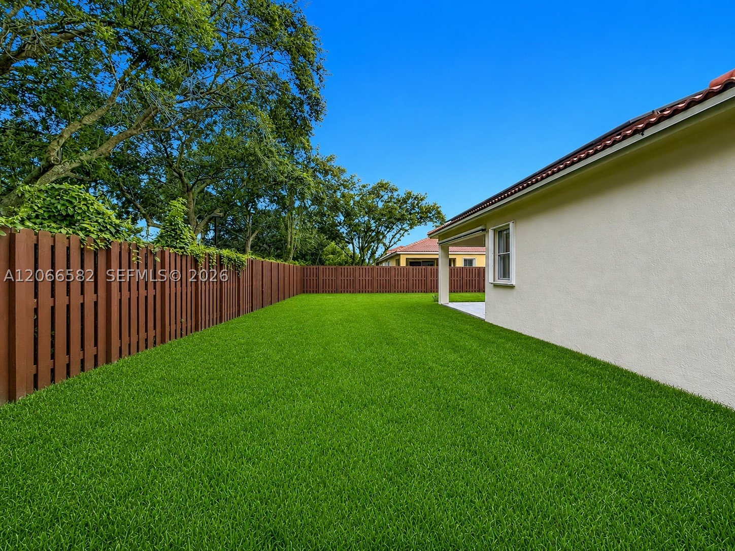 A12066582 Property Photo 4