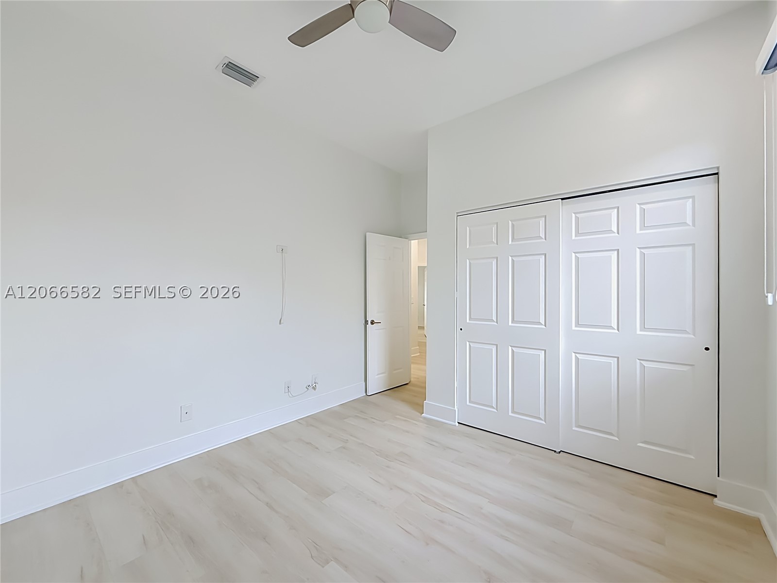 A12066582 Property Photo 20