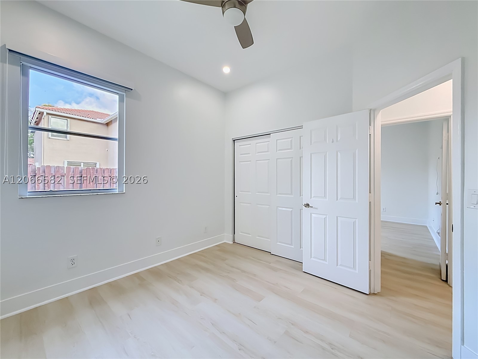 A12066582 Property Photo 30