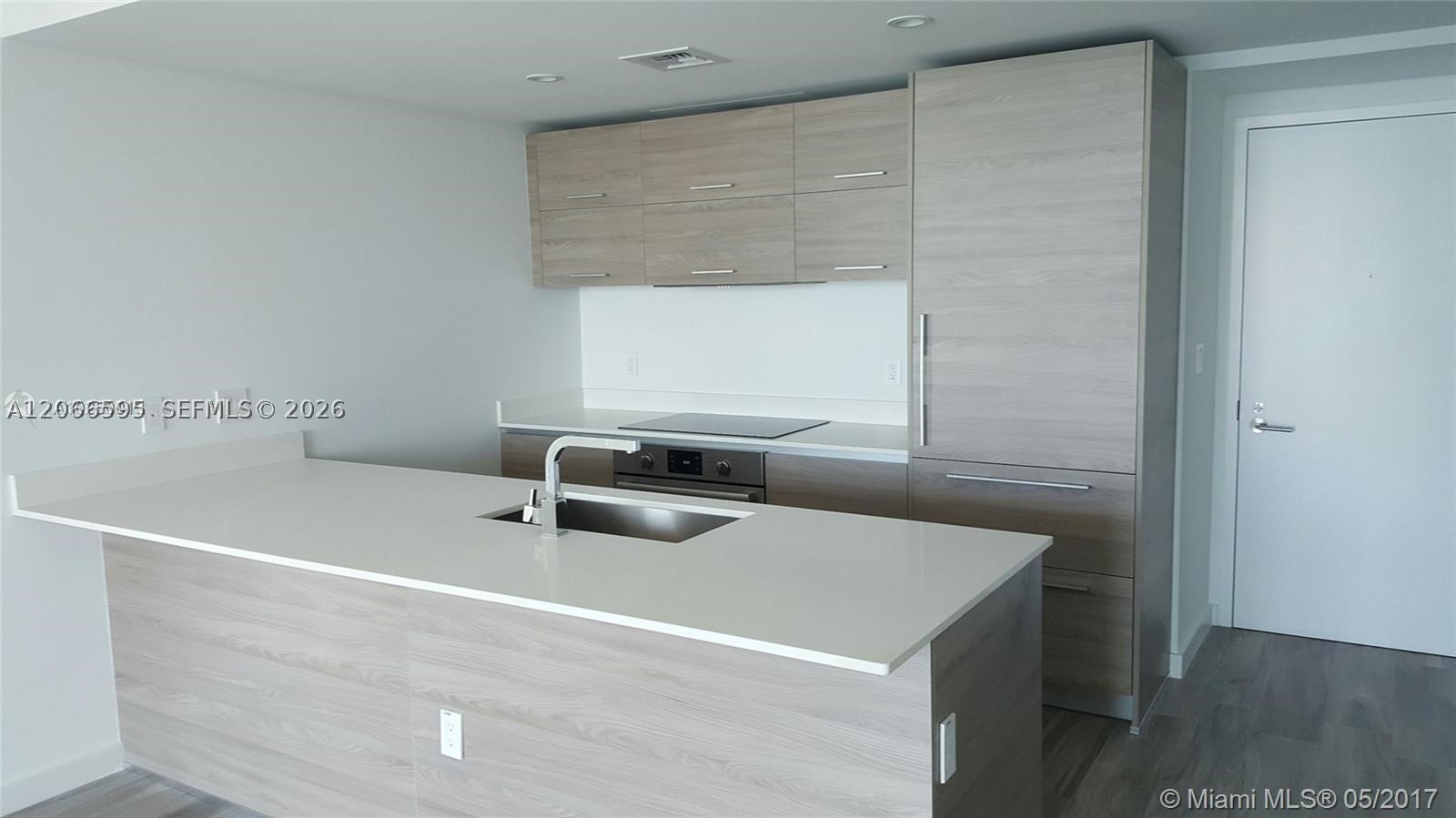 1300 S Miami Av 4002 Property Photo 3
