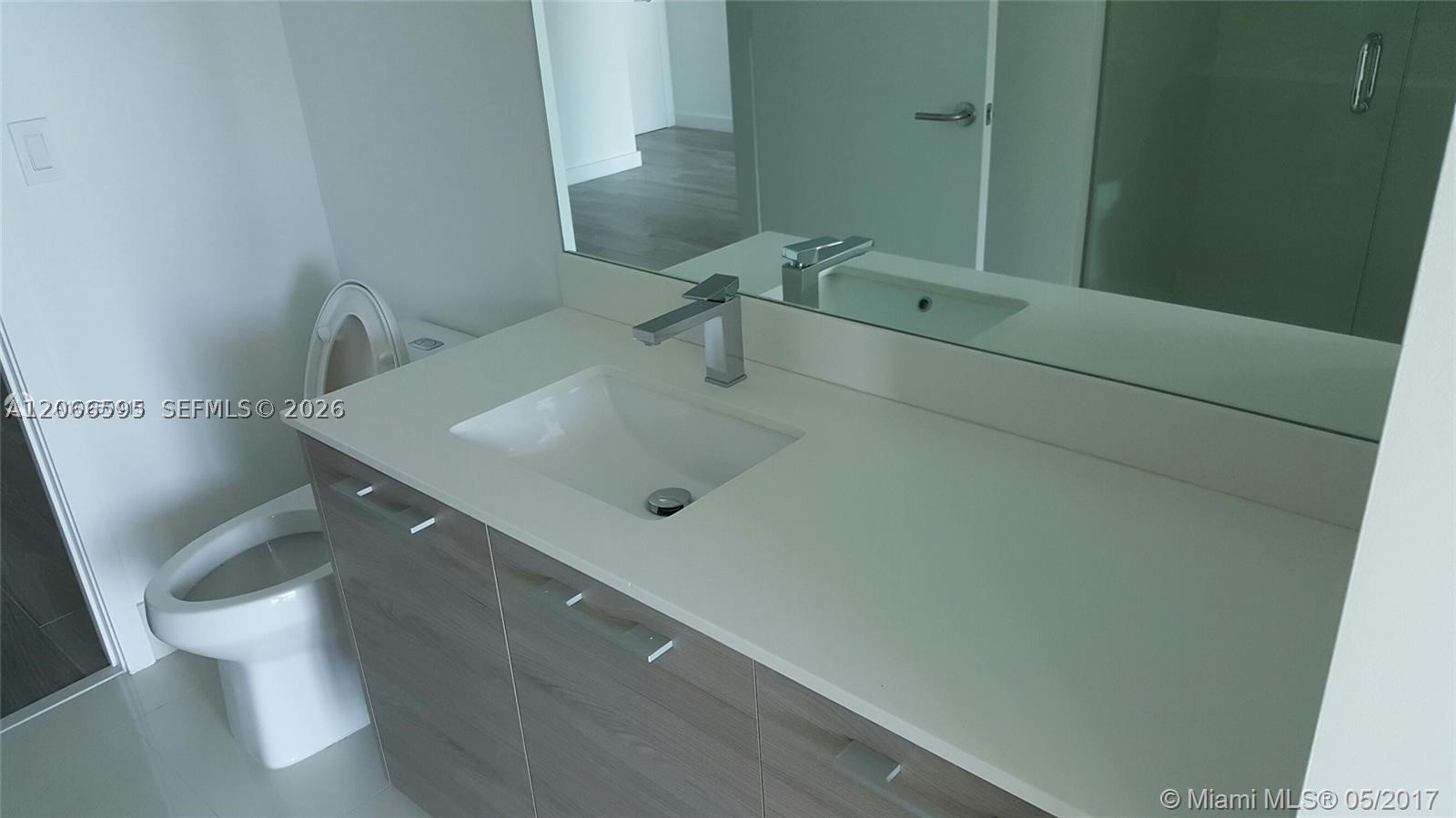 1300 S Miami Av 4002 Property Photo 6
