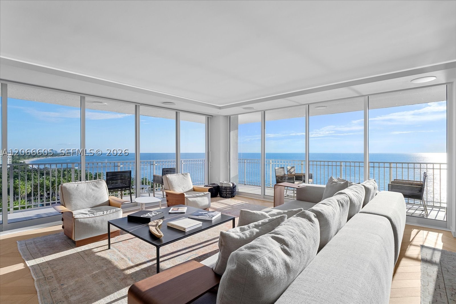 881 Ocean Dr 11h Property Photo 2