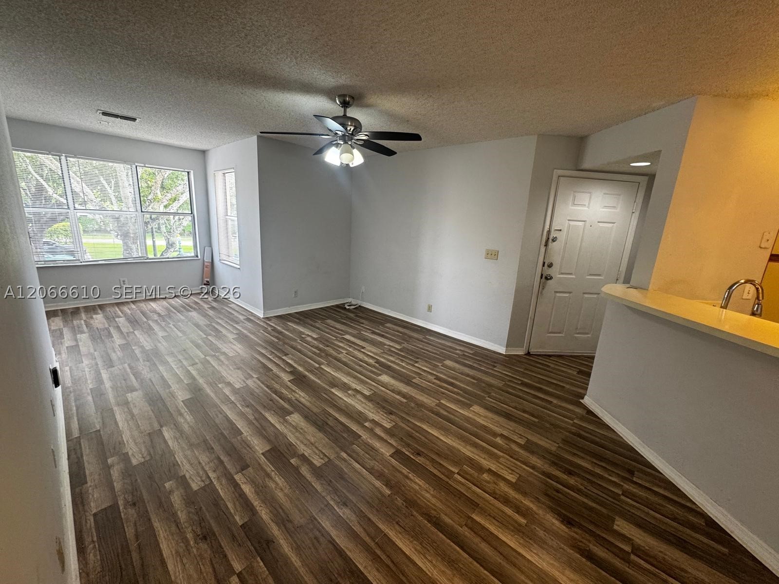3360 N Pinewalk Dr N 1324 Property Photo 6