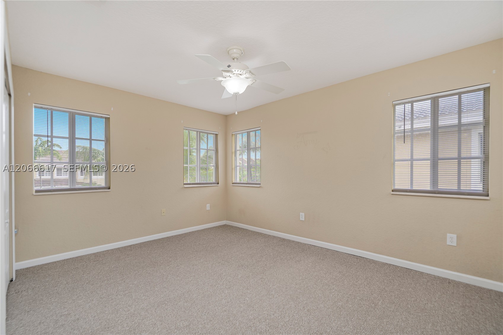 27621 Sw 139th Pl Property Photo 12