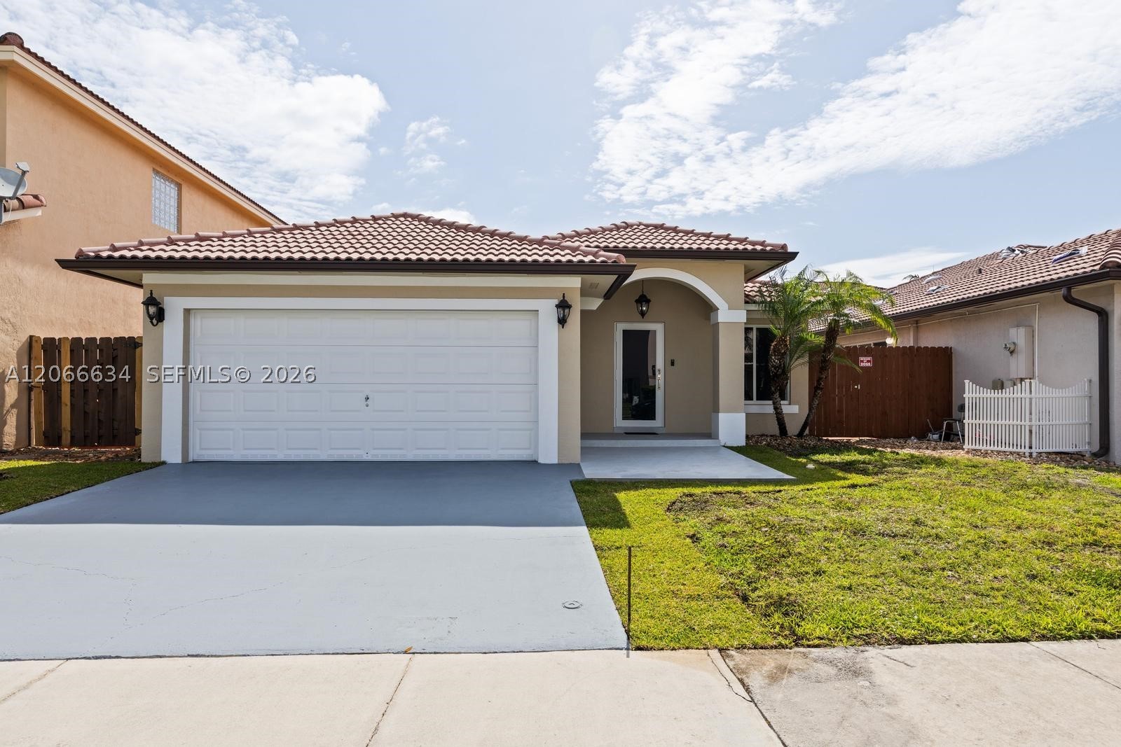 21505 Sw 89th Path Property Photo 2