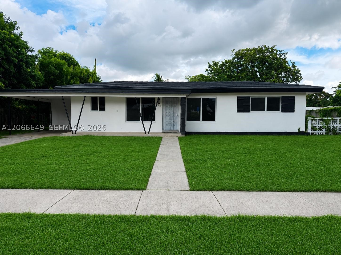 838 Fairway Dr Property Photo 1