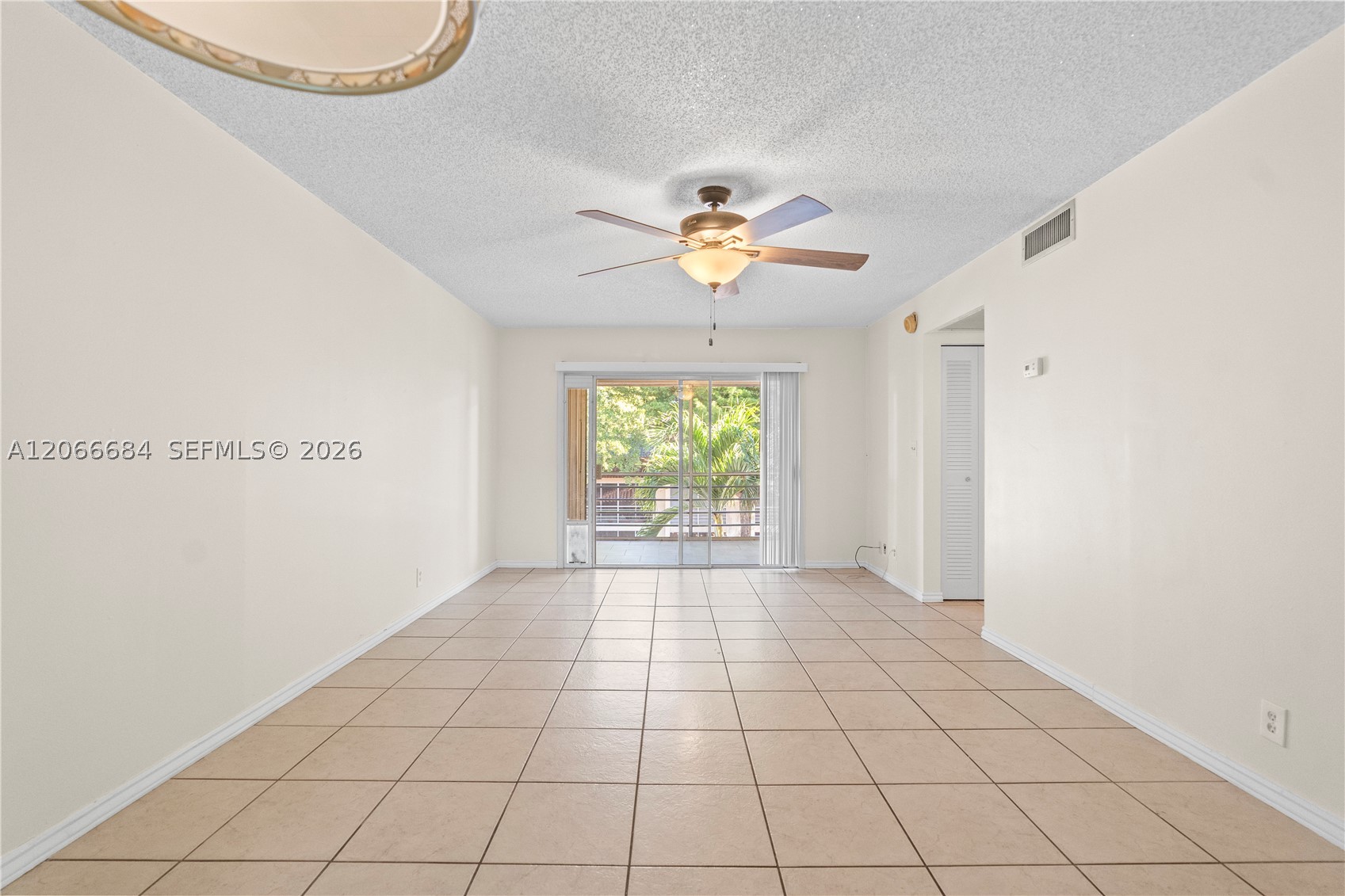 8605 W Sample Rd 306 Property Photo 6