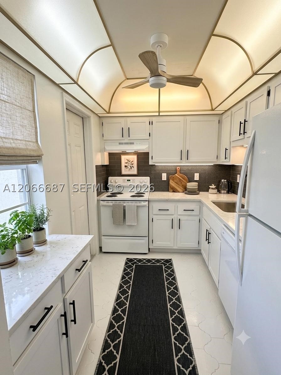 1445 Atlantic Shores Blvd 206 Property Photo 8