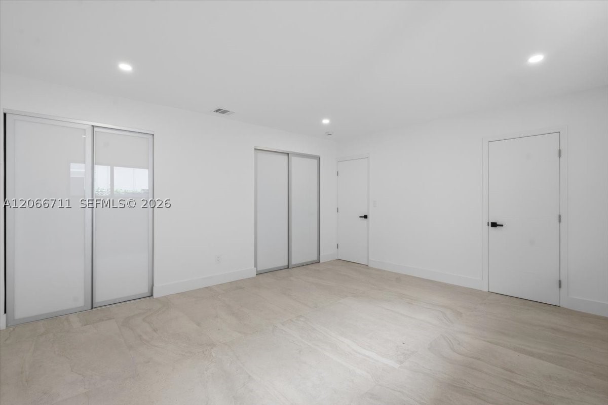 1215 Ne 110th St Property Photo 16