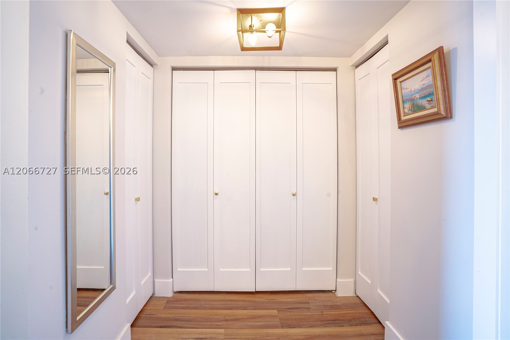 199 Ocean Lane Dr 1207 Property Photo 26