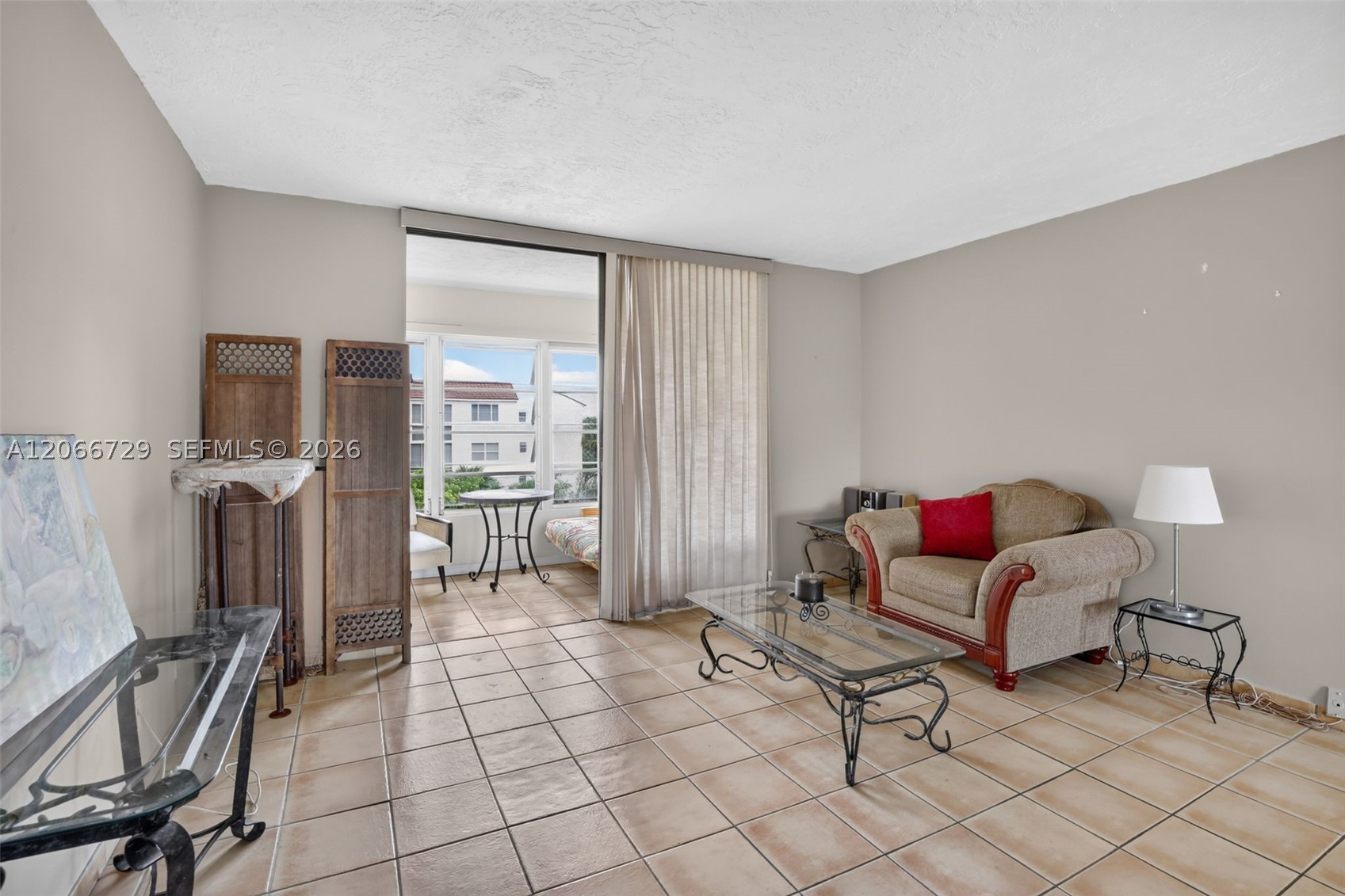 2811 Somerset Dr 405 Property Photo 10