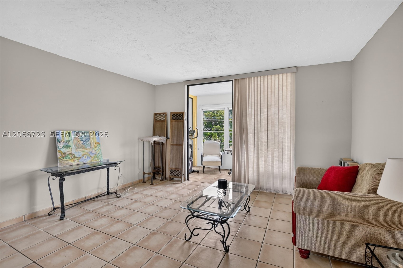 2811 Somerset Dr 405 Property Photo 11