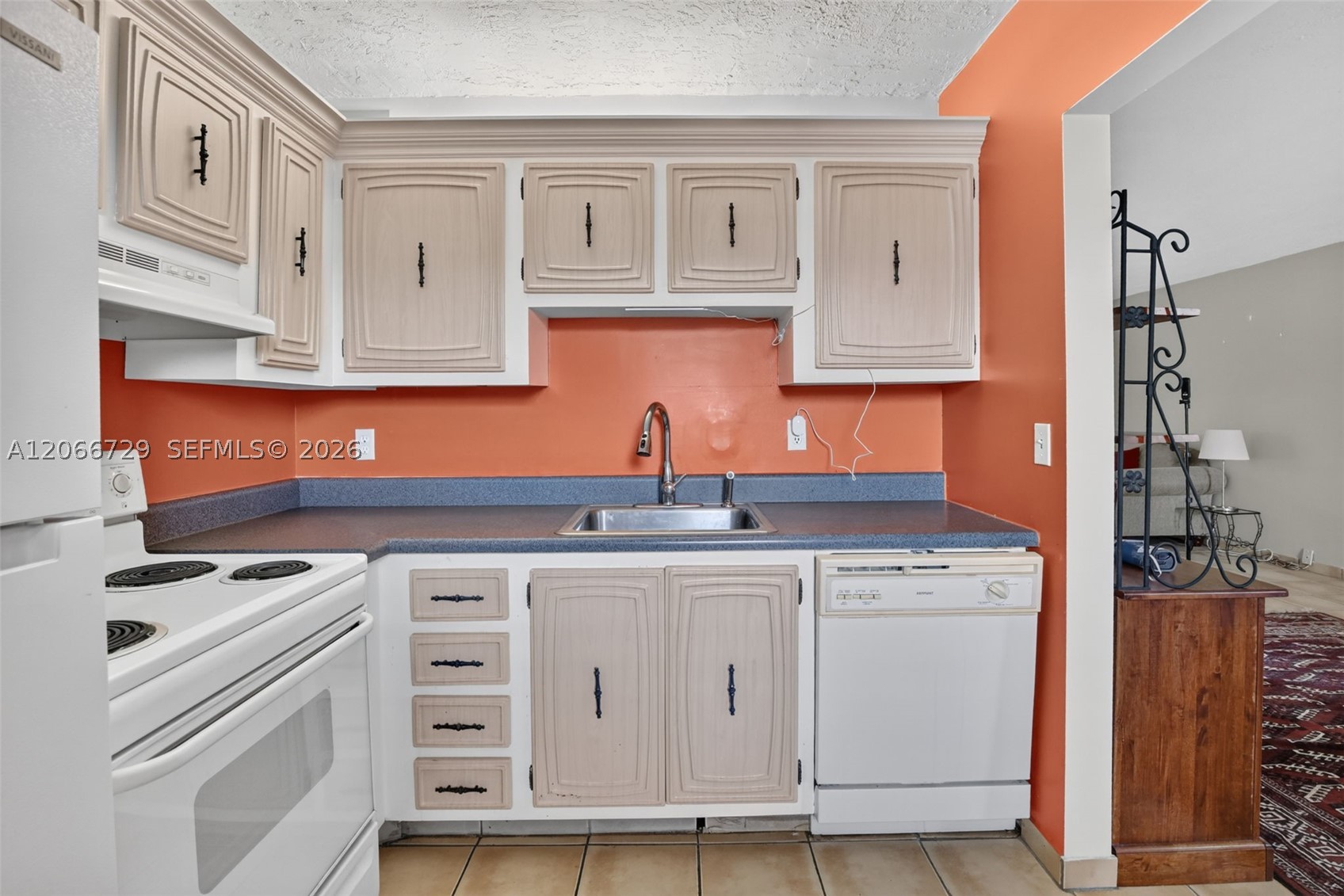 2811 Somerset Dr 405 Property Photo 18