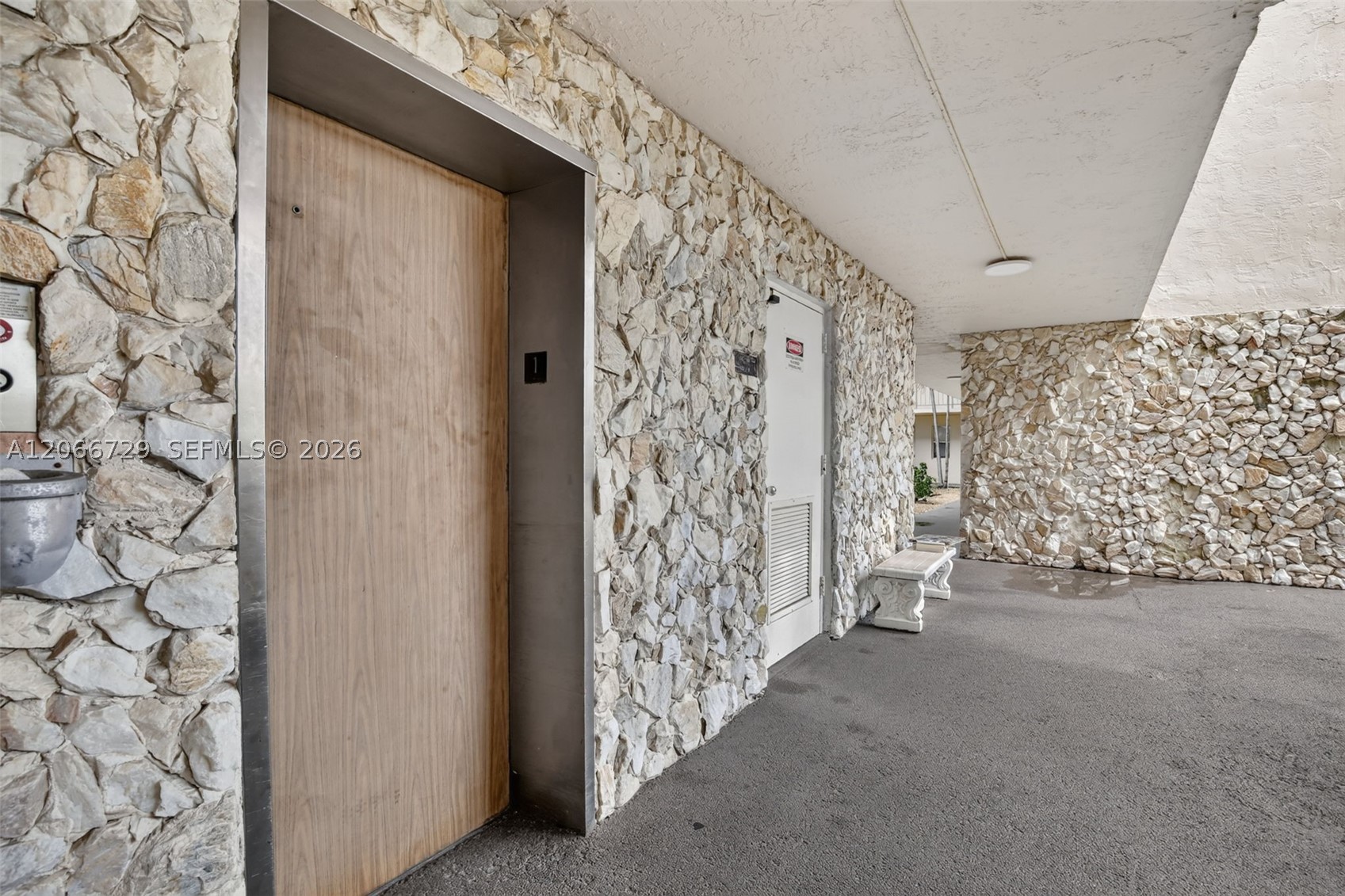 2811 Somerset Dr 405 Property Photo 26