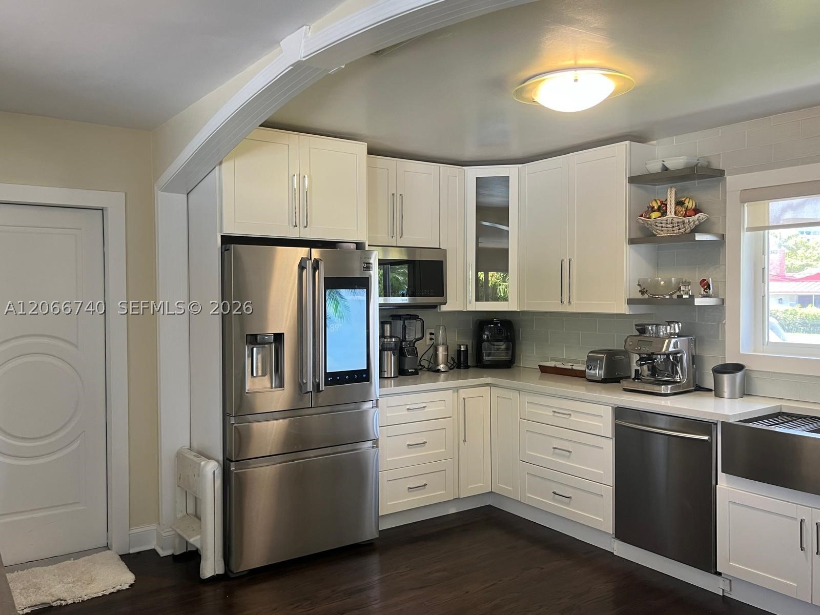 3460 Buchanan St Property Photo 16