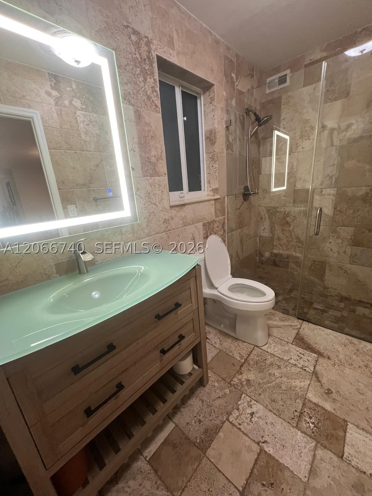 3460 Buchanan St Property Photo 19