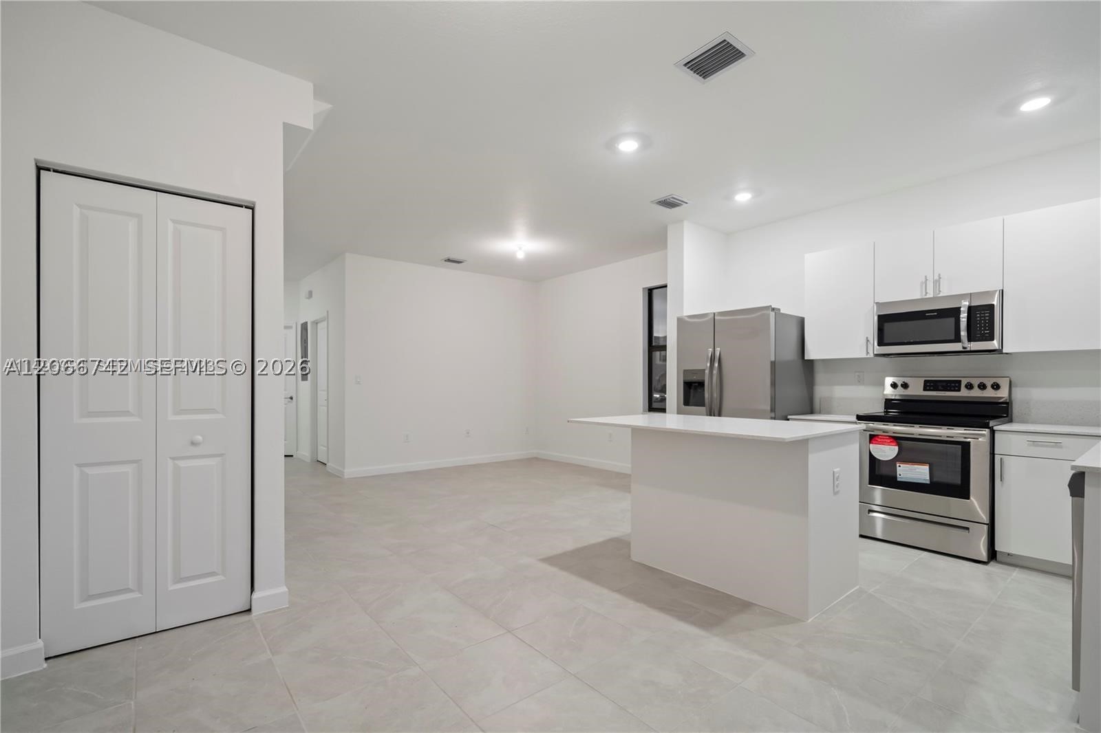 11789 Sw 245th Ter Property Photo 2