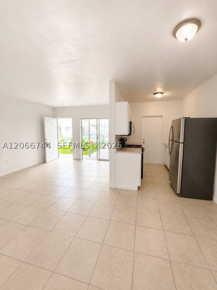 1951 NE 167th St 5 Property Photo 1