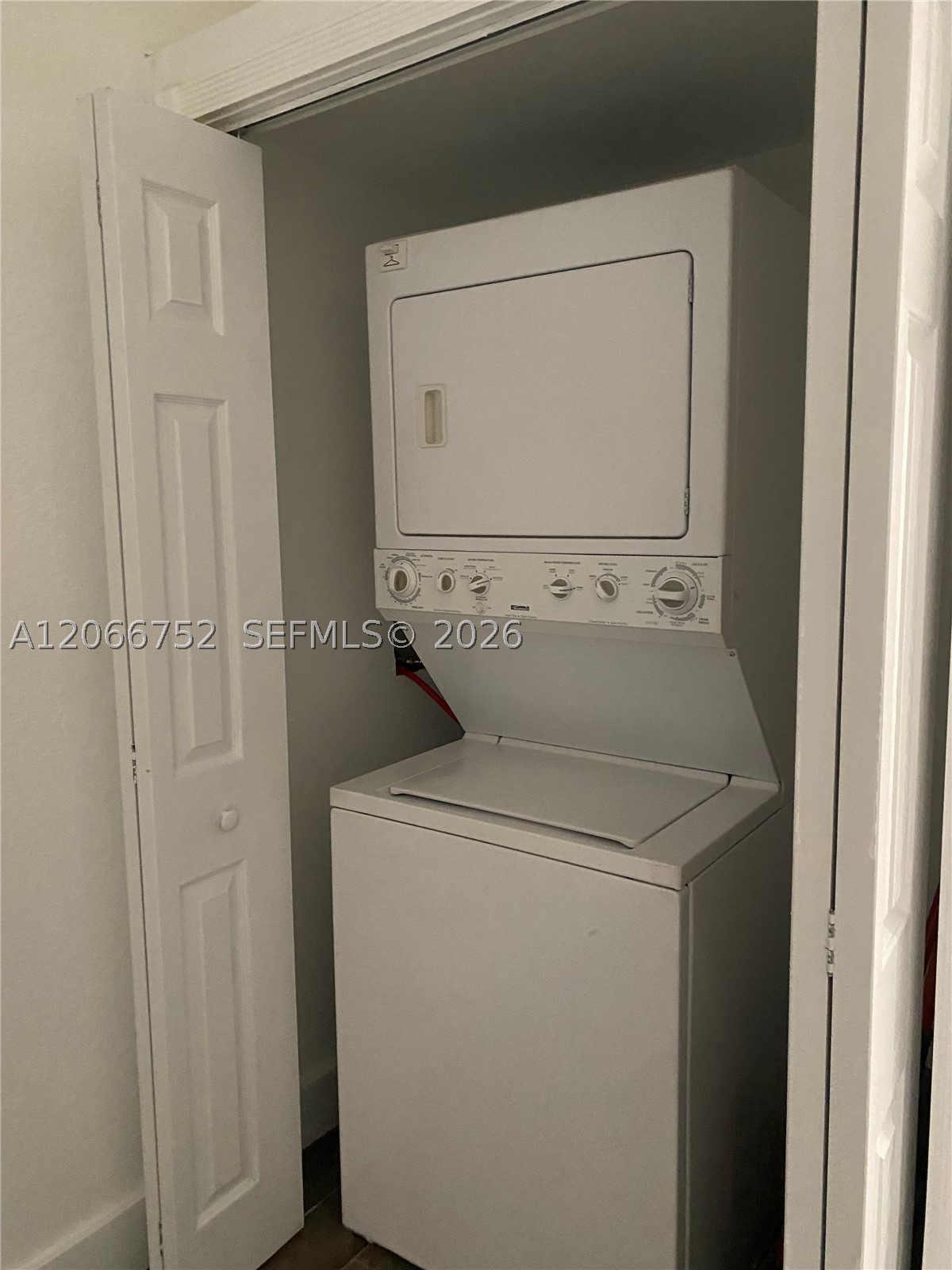 1 Edgewater Dr 103 Property Photo 3