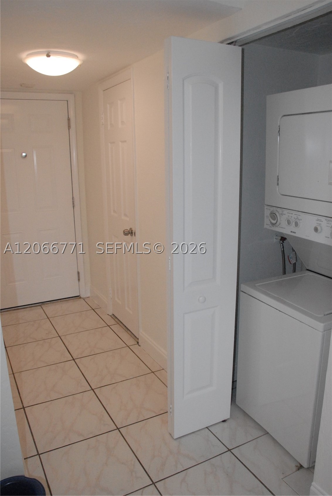 10907 N Kendall Dr 416 Property Photo 6