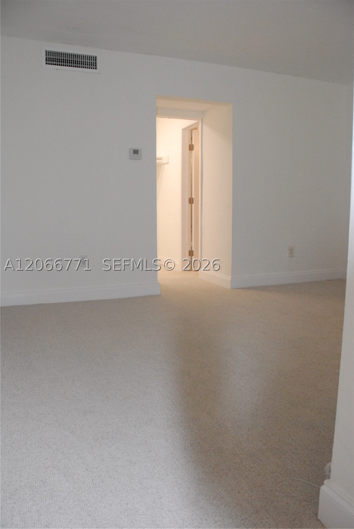 10907 N Kendall Dr 416 Property Photo 16