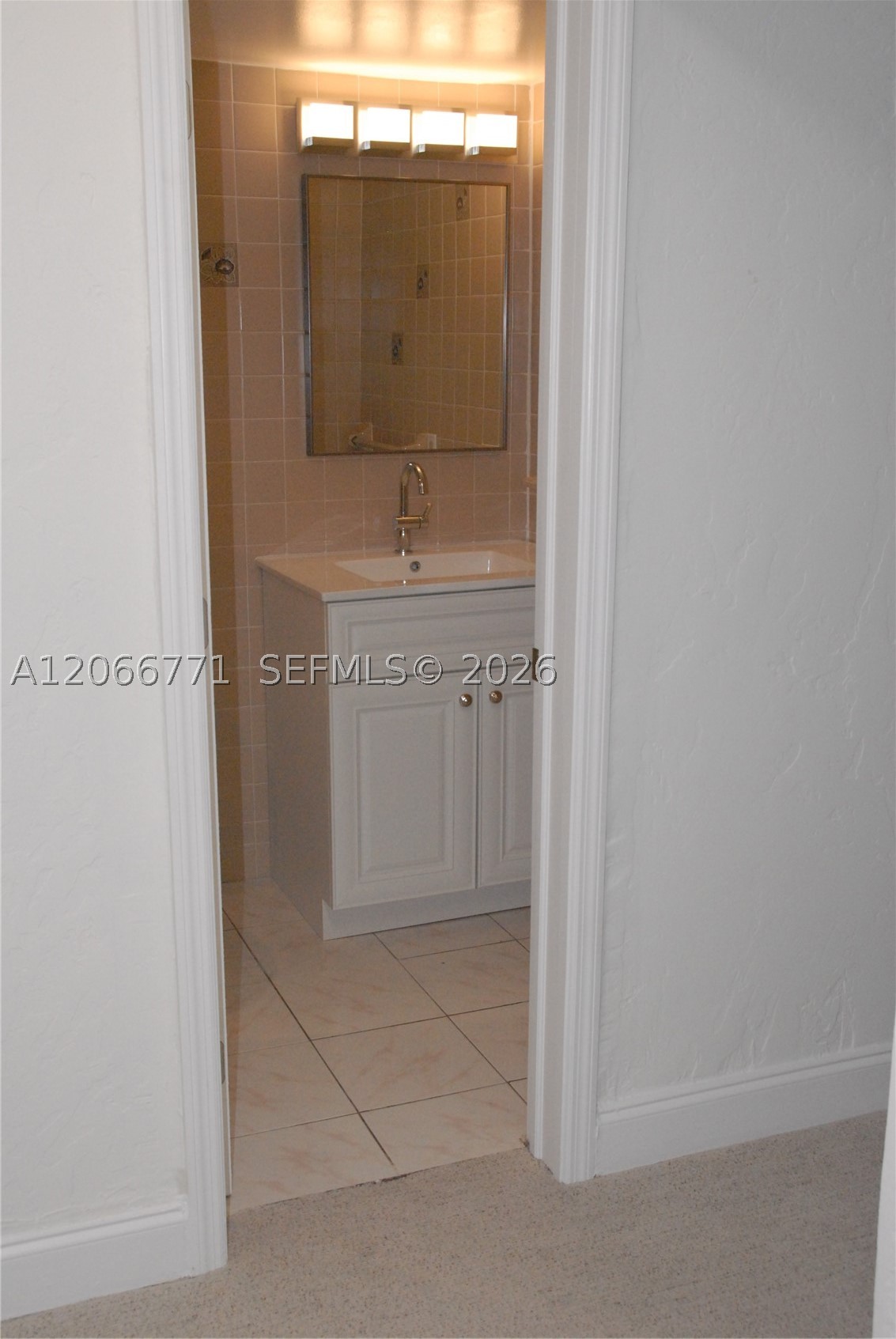 10907 N Kendall Dr 416 Property Photo 17