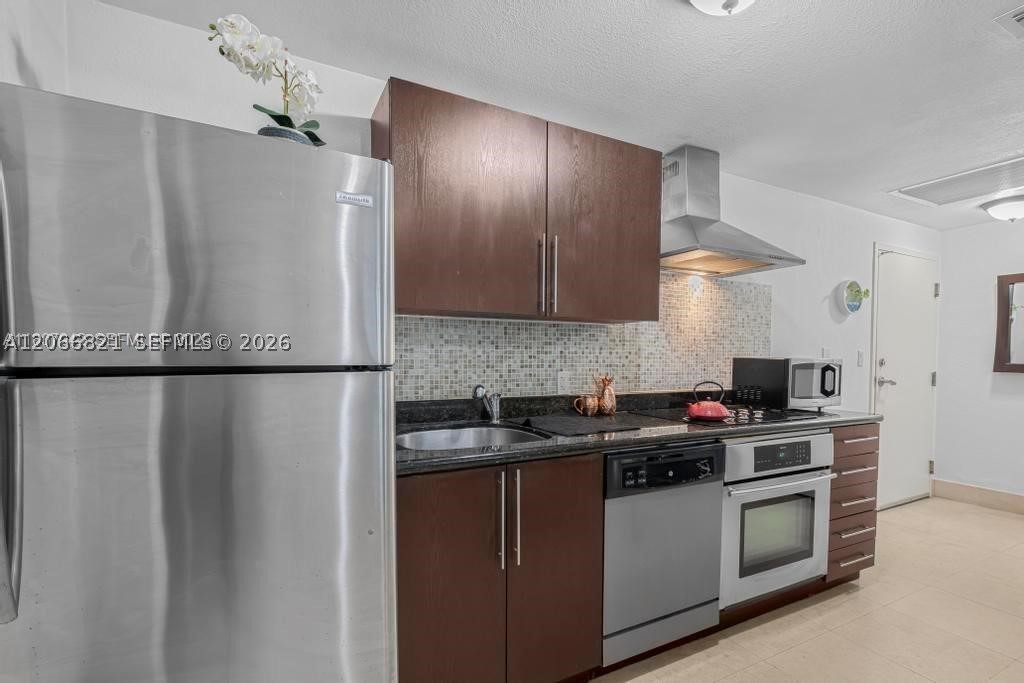 1300 Pennsylvania Ave 104 Property Photo 5