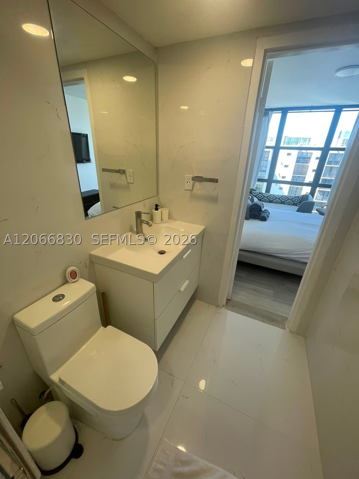 17011 N Bay Rd 1005 Property Photo 11
