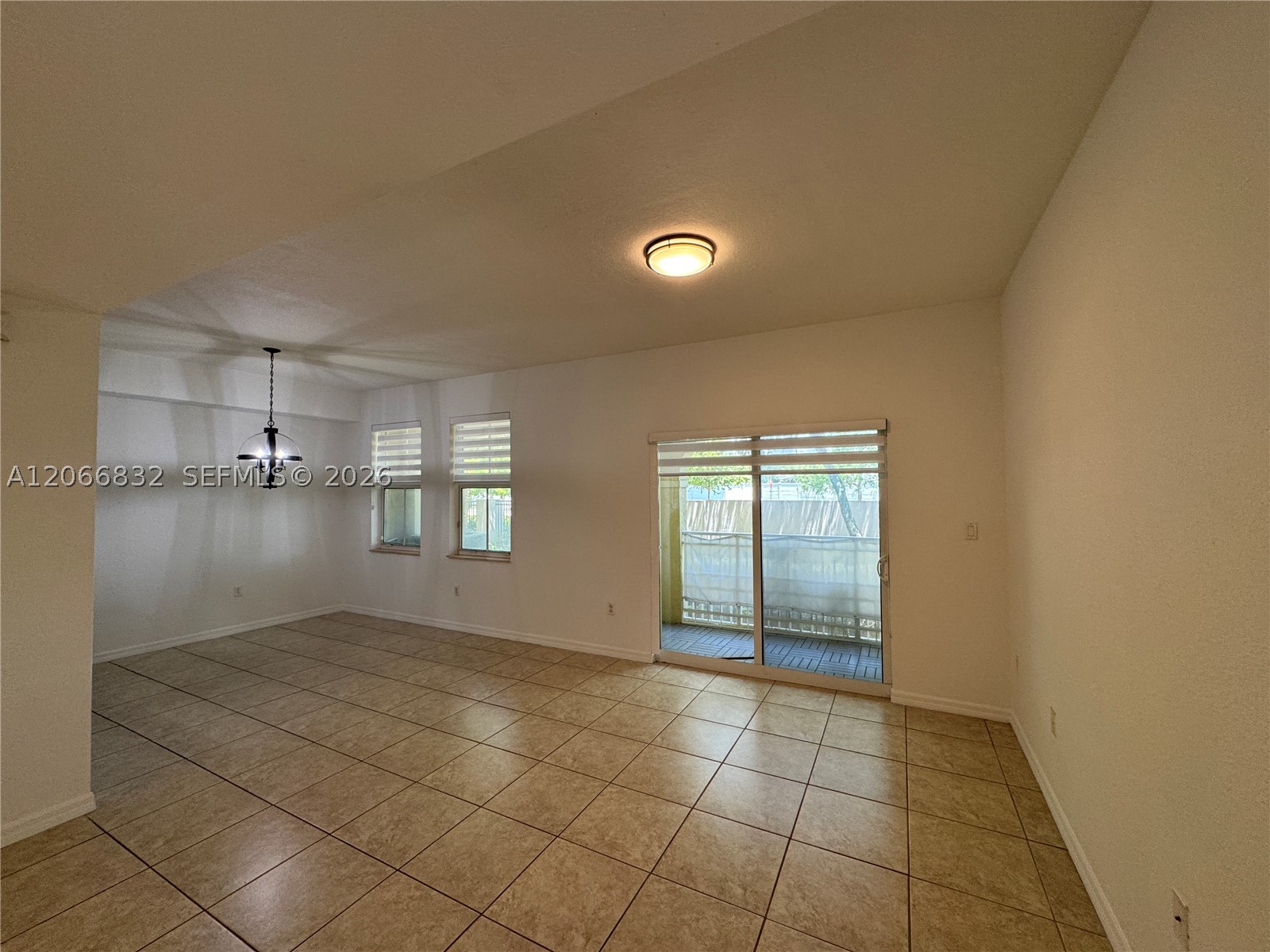 10885 Nw 89th Ter 113 Property Photo 5