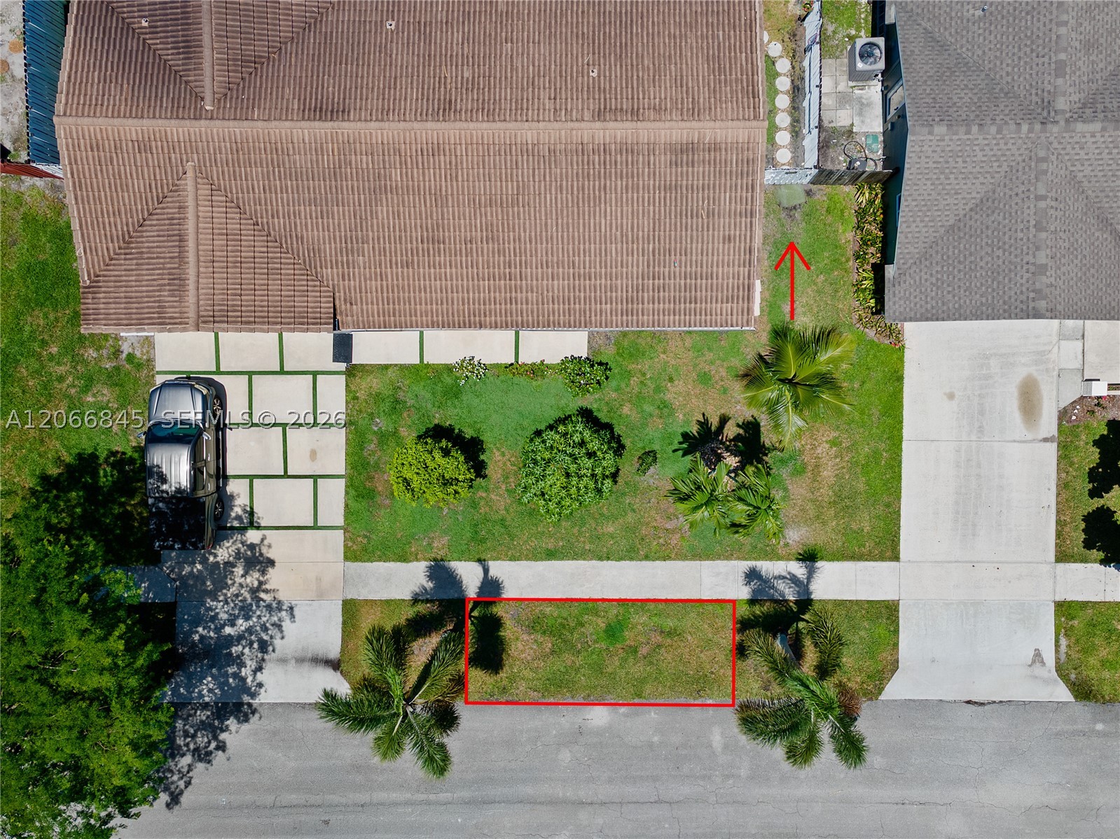 4241 Nw 9th Ct - Property Photo 4