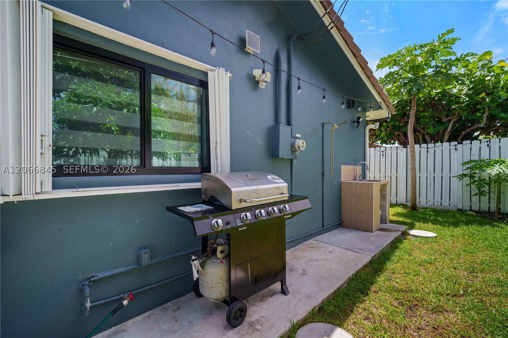 4241 Nw 9th Ct - Property Photo 22
