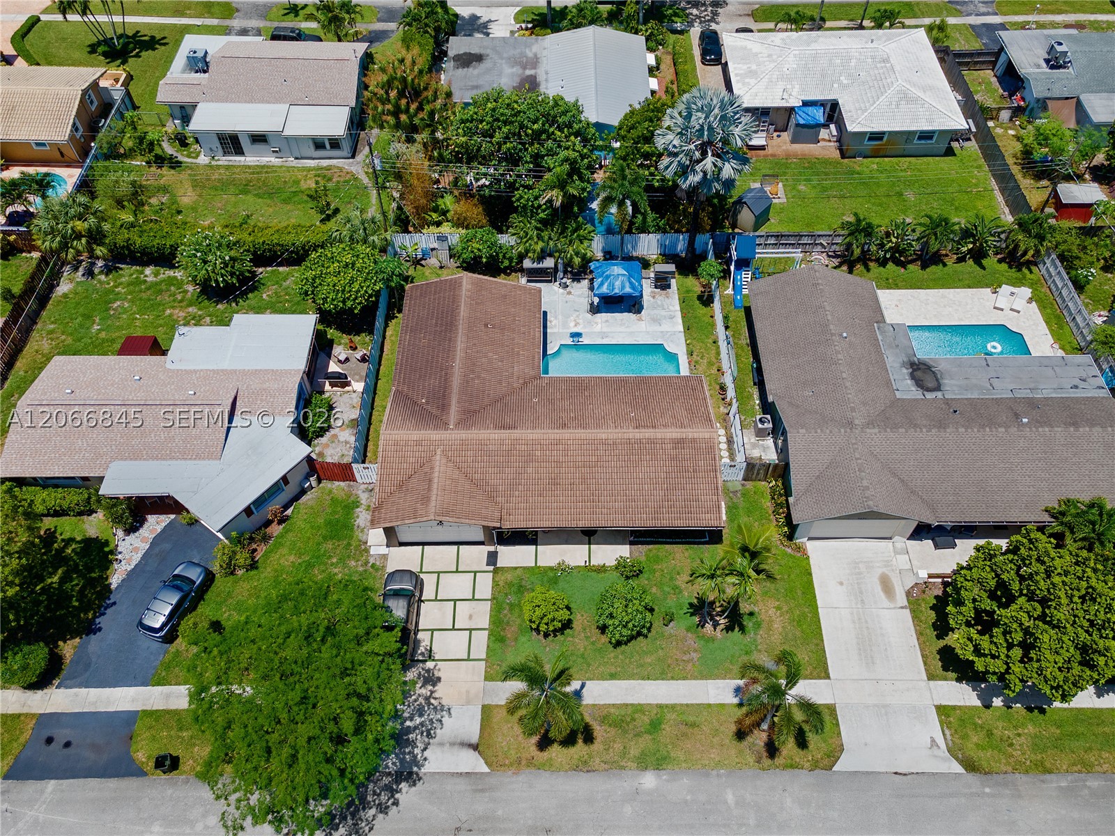 4241 Nw 9th Ct - Property Photo 24