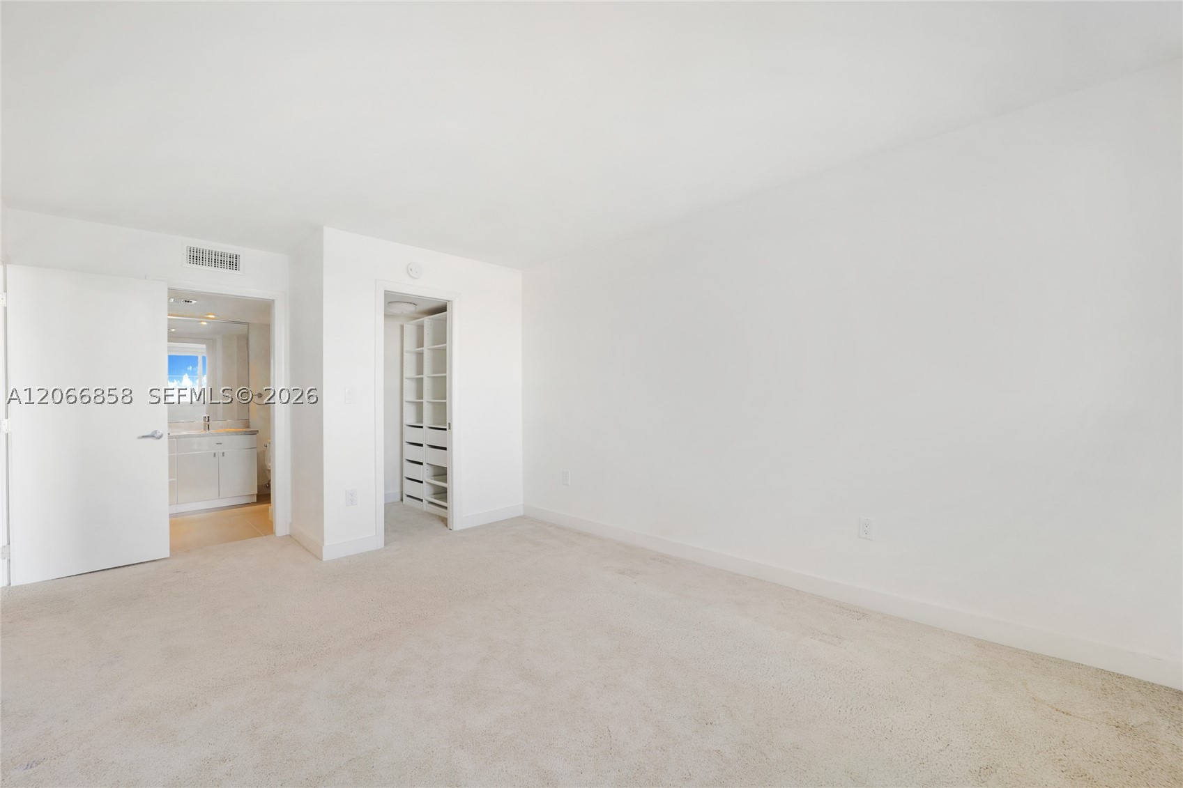 210 Sea View Dr 409 Property Photo 6